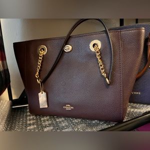 New pebbled plum shoulder bag tote